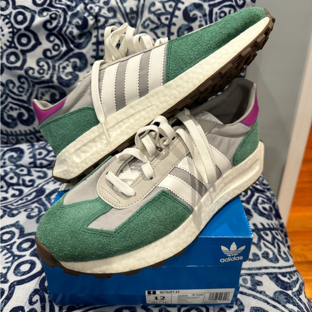 ADIDAS - Picture 7 of 8